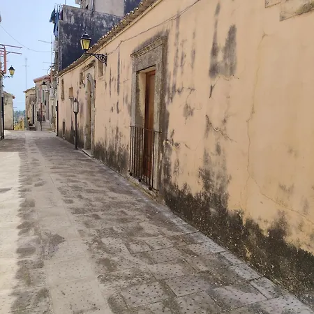 A Casa Da Ferienhaus Chiaramonte Gulfi