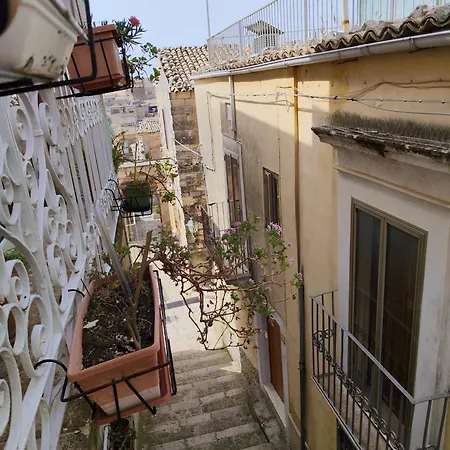 A Casa Da *